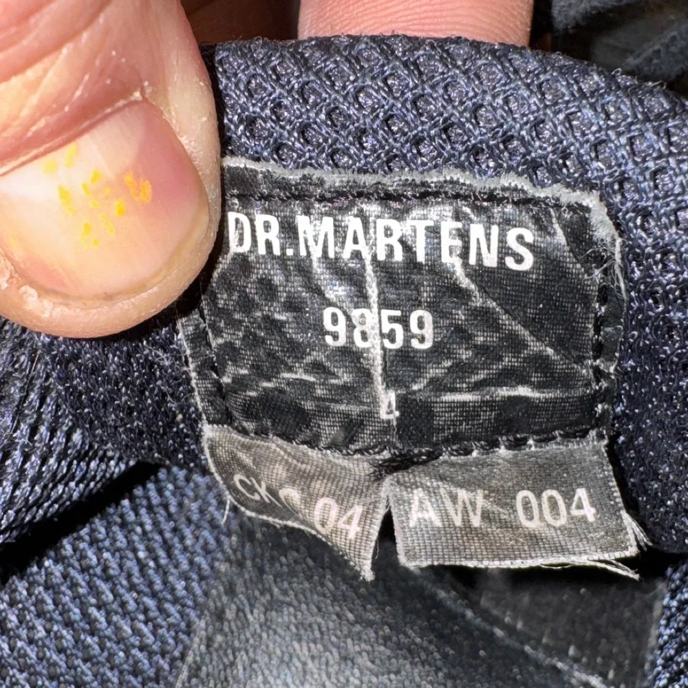 DR. MARTENS Docs DM's Chunky Leather Lace Up Boot Shoes Kids Size UK 4 ENGLAND